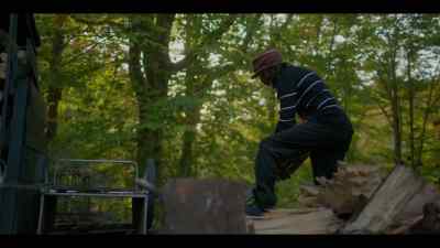 [chain saw whirring] - Diddy: The Making of a Bad Boy
