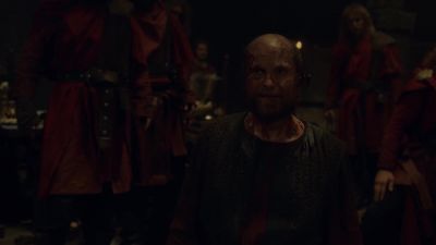 [chains clanging] - The Last Kingdom