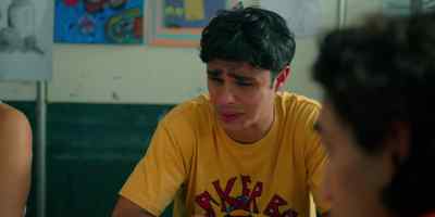 Chaka, I wasn't trying
to put you down, all right? - Heartbreak High