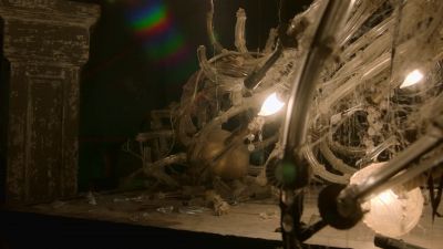 [chandelier rattling] - Marvel's Runaways