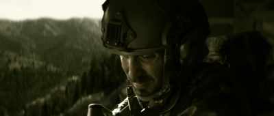 Change of plans, boys.
Robin Hood is a push. - Warhorse One