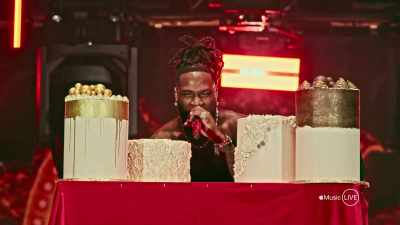 Chantez à fond, suivez la batterie. - Apple Music Live: Burna Boy