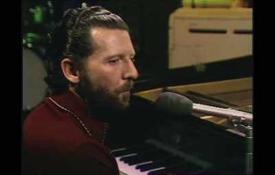 ♪ Chantilly lace
and a pretty face ♪ - Jerry Lee Lewis: Trouble in Mind