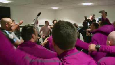 [chanting] Yaya! - All or Nothing: Manchester City