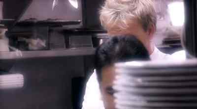 Chaos in the
kitchen has Gordon seeing red. - Kitchen Nightmares