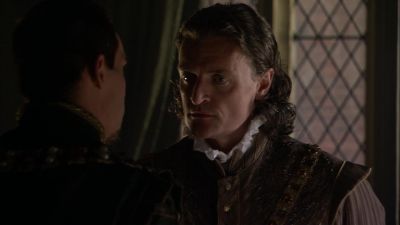 - Chapuys!
- Majesty. - The Tudors
