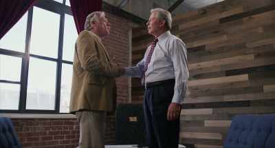 - Charles Gunn, I'm
investigating Bobby
Dallas' murder. - Killer Looks