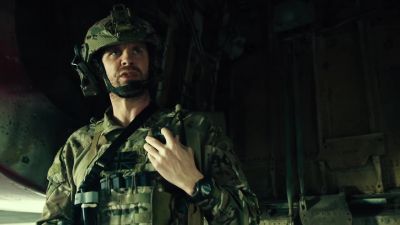 Charlie 1, this is Bravo 3.
I pass Liverpool. - SEAL Team