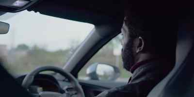 (Charlie)
Driving, then? - Gangs of London
