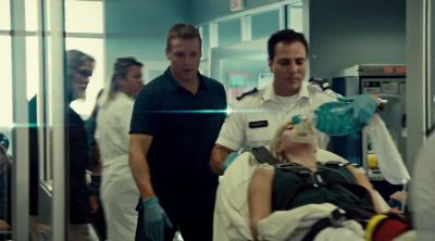 Charlie. Here. What do you got? - Saving Hope