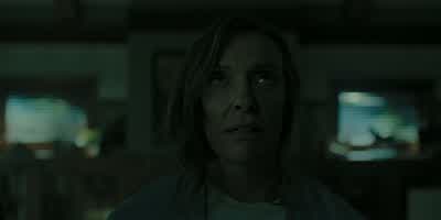 Charlie, it's Mommy. - Hereditary