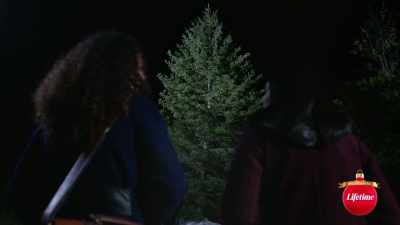 [charlie] wow. It's even more
beautiful in the moonlight. - Under the Christmas Tree