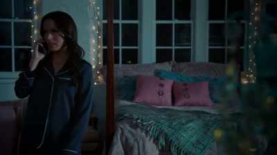 Charlotte: Either way, you
should still be honest with her. - The Princess and the Bodyguard