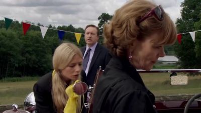 Charlotte, I need to talk
to your mother. - Midsomer Murders
