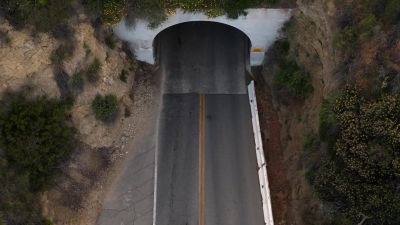 CHASE:
Come on! Faster! - Marvel's Runaways