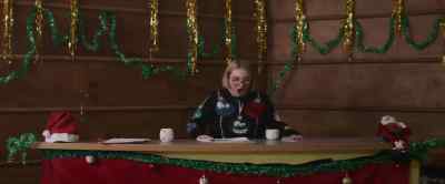 ♪ Chasin' all the chicken ♪ - Feather Christmas
