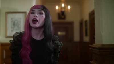 Chat her up, make conversation. - Monster High: The Movie
