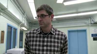 [chatter and clinking
in background] - Louis Theroux: Life on the Edge