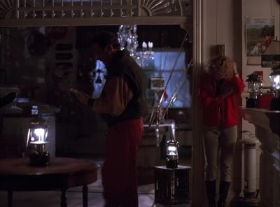 [ Chattering ]
[ Shutters Banging ] - Quantum Leap