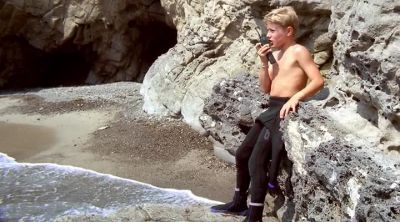 -CHECK, CLUE NUMBER ONE. - Baywatch