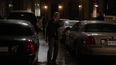 Check on Walters' security team. - NCIS