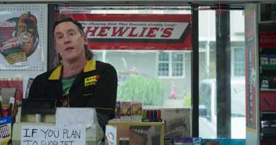 Check out this acting.
[clears throat] - Clerks III