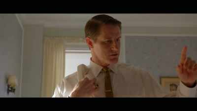 Check the box by the tool
drawer. I got to take this. - Why Women Kill