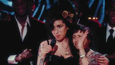 CHEERING AND APPLAUSE - Reclaiming Amy