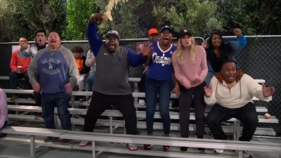 [cheering, applauding] - The Neighborhood