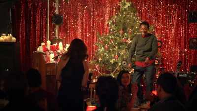 (cheering, applauding) - Christmas Stars