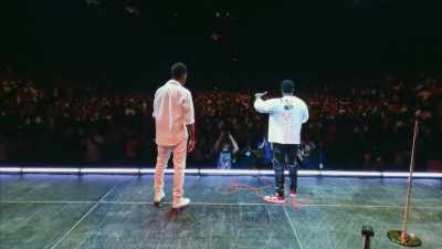 [cheering and applause] - Kevin Hart & Chris Rock: Headliners Only
