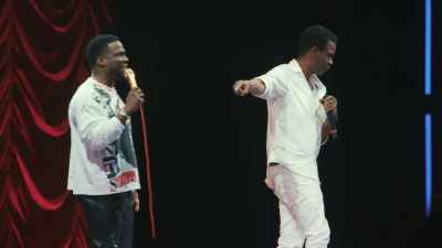 [cheering and applause] - Kevin Hart & Chris Rock: Headliners Only