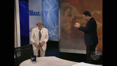 [cheering, applause] - Kurt Vonnegut: Unstuck in Time