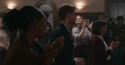 (cheering, applause) - The Republic of Sarah