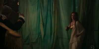(CHEERING, APPLAUSE) - The Luminaries