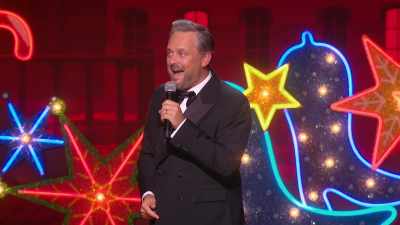 [cheering, applause] - Nate Bargatze's Nashville Christmas