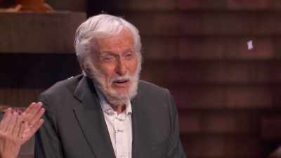 [cheering continues] - Dick Van Dyke: 98 Years of Magic