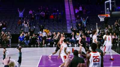 [cheering roars] - Destination NBA: A G League Odyssey