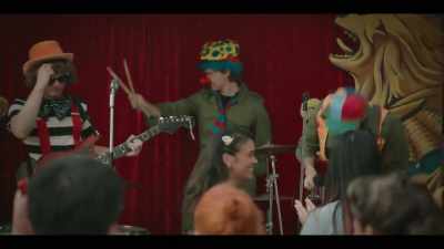 (CHEERING) - The Unusual Suspects