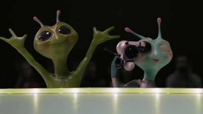 [cheering] - Alien TV