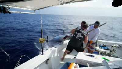 [cheering] - Deadliest Catch: Bloodline
