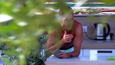 (CHEERING) - Love Island