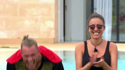 (CHEERING) - Love Island