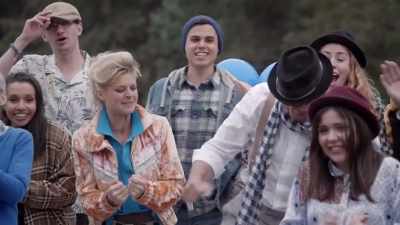 -(cheering) - Rob Riggle's Ski Master Academy