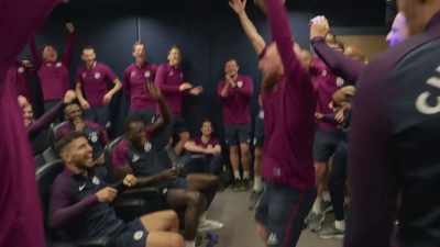 [cheering] - All or Nothing: Manchester City