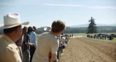 (CHEERING) - Lean on Pete