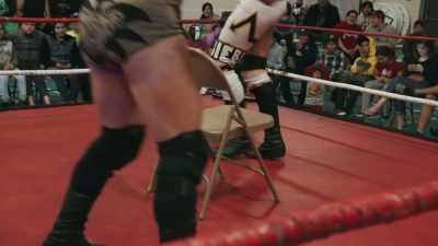 ♪ (Cheering) ♪ - The Wrestlers