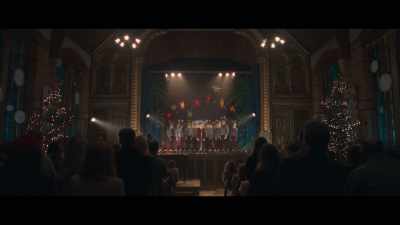 [cheering] - Bridget Jones: Mad About the Boy