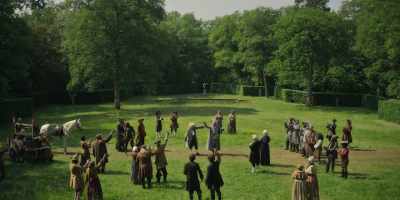 [cheering] - The Completely Made-Up Adventures of Dick Turpin
