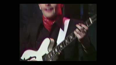 CHEERING - Simple Minds: Everything is Possible